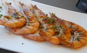 Grote garnalen  met knoflook en peterselie