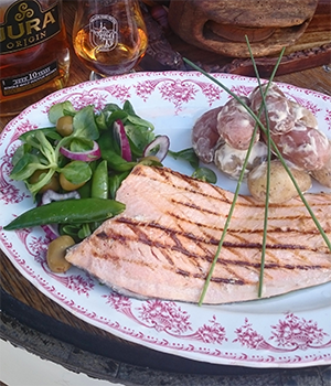 In Jura Marinated Sea-Troutfillets  Zalmforel filet met kaas-aardappels