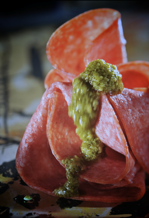 Salami  met pesto