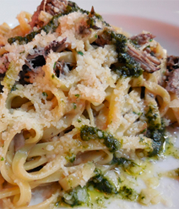 Pasta  met gekonfijte eend