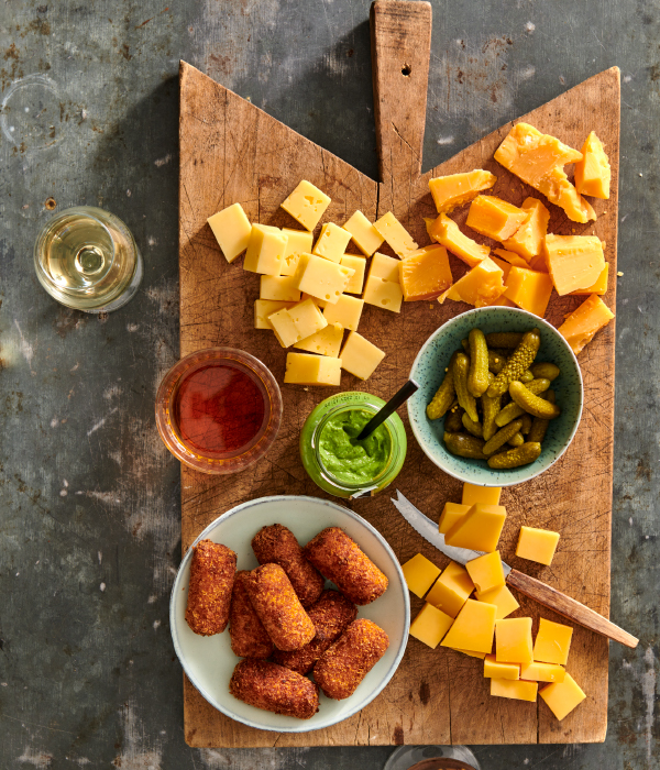 Boeren borrelplank met kaaskroketten 