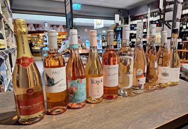 Rosé Proeverij bij 1619 eten en drinken in Andijk