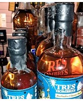 TRES HOMBRES  TRES HOMBRES 